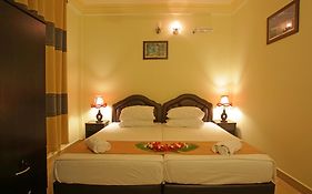 Hanifaru Transit Inn